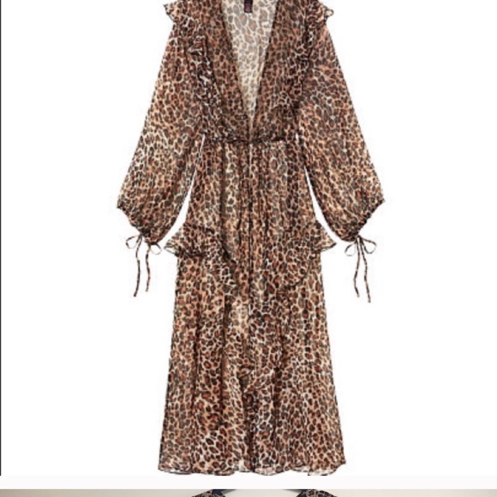 ✨SALE✨ VICTORIA’S SECRET Plunge Ruffle Robe - Picture 3 of 8